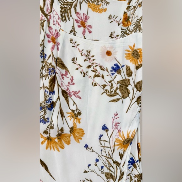 Reformation Petite Kourtney Dress in Frolic, size 6P, brand new, never worn. - Picture 11 of 13